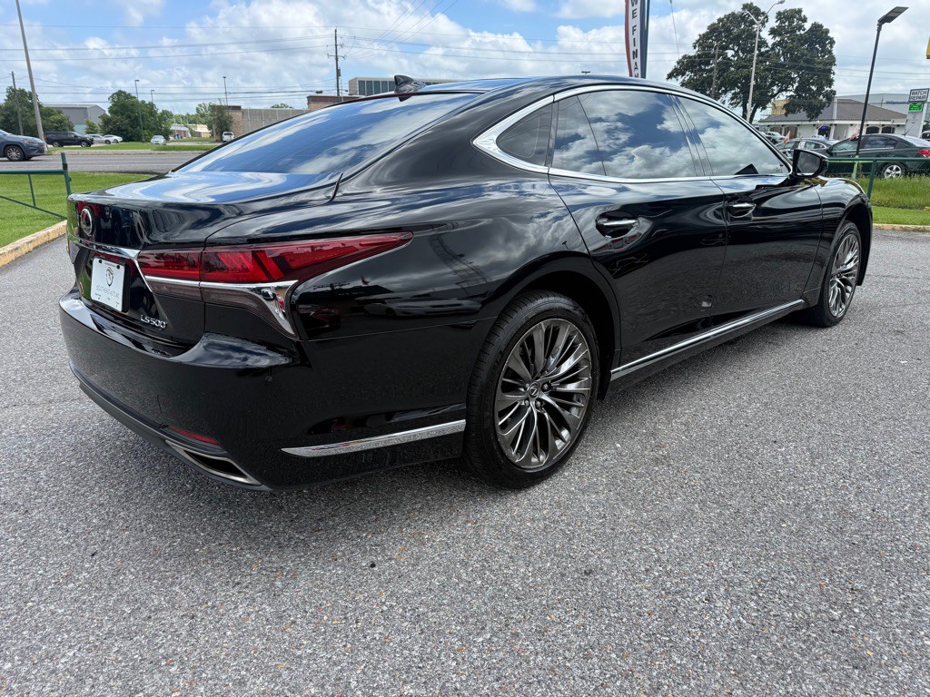 2018 Lexus LS Image 5