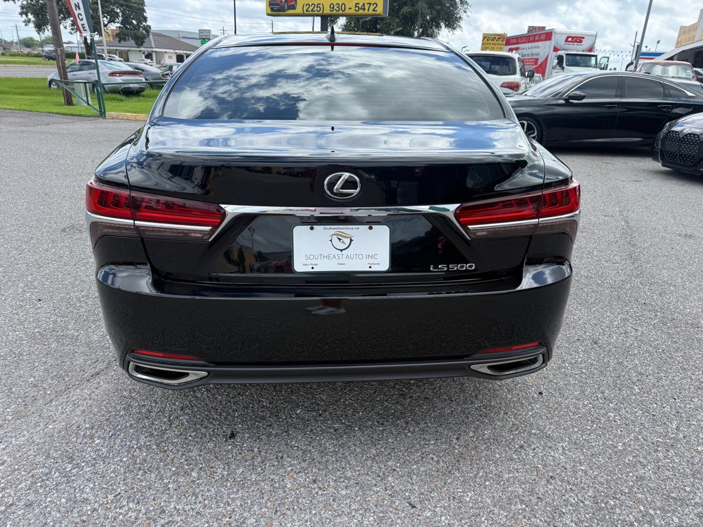 2018 Lexus LS Image 6
