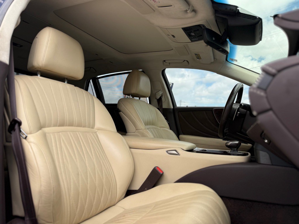 2018 Lexus LS Image 13