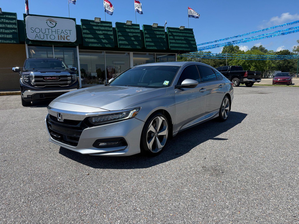 2018 Honda Accord Image 1