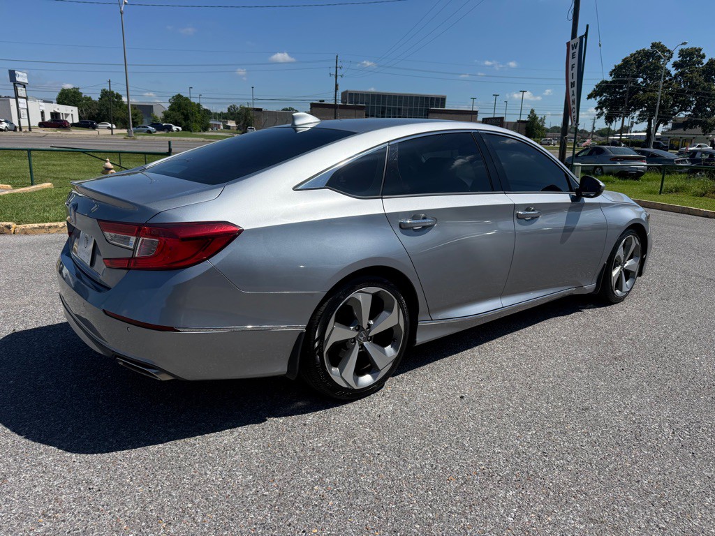 2018 Honda Accord Image 6