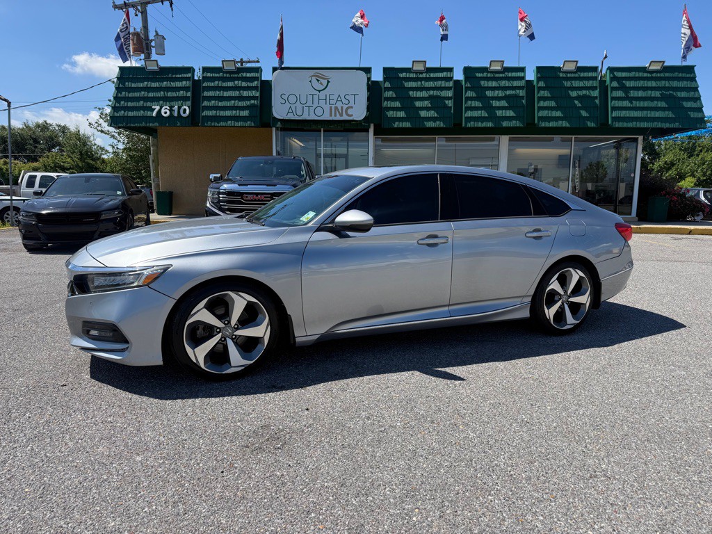 2018 Honda Accord Image 9