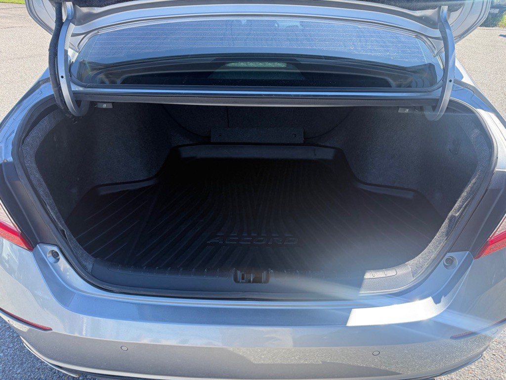 2018 Honda Accord Image 18