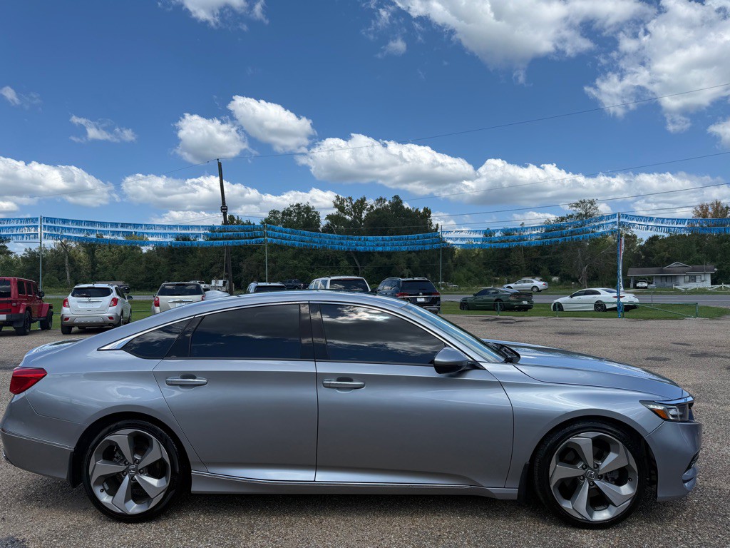 2018 Honda Accord Image 34