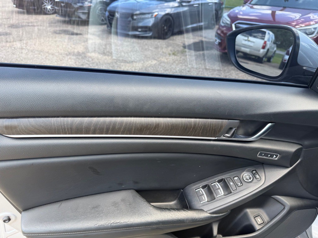 2018 Honda Accord Image 37