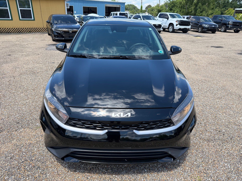 2023 Kia Forte Image 2