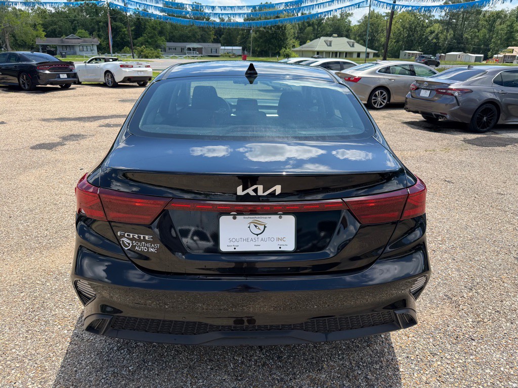 2023 Kia Forte Image 6