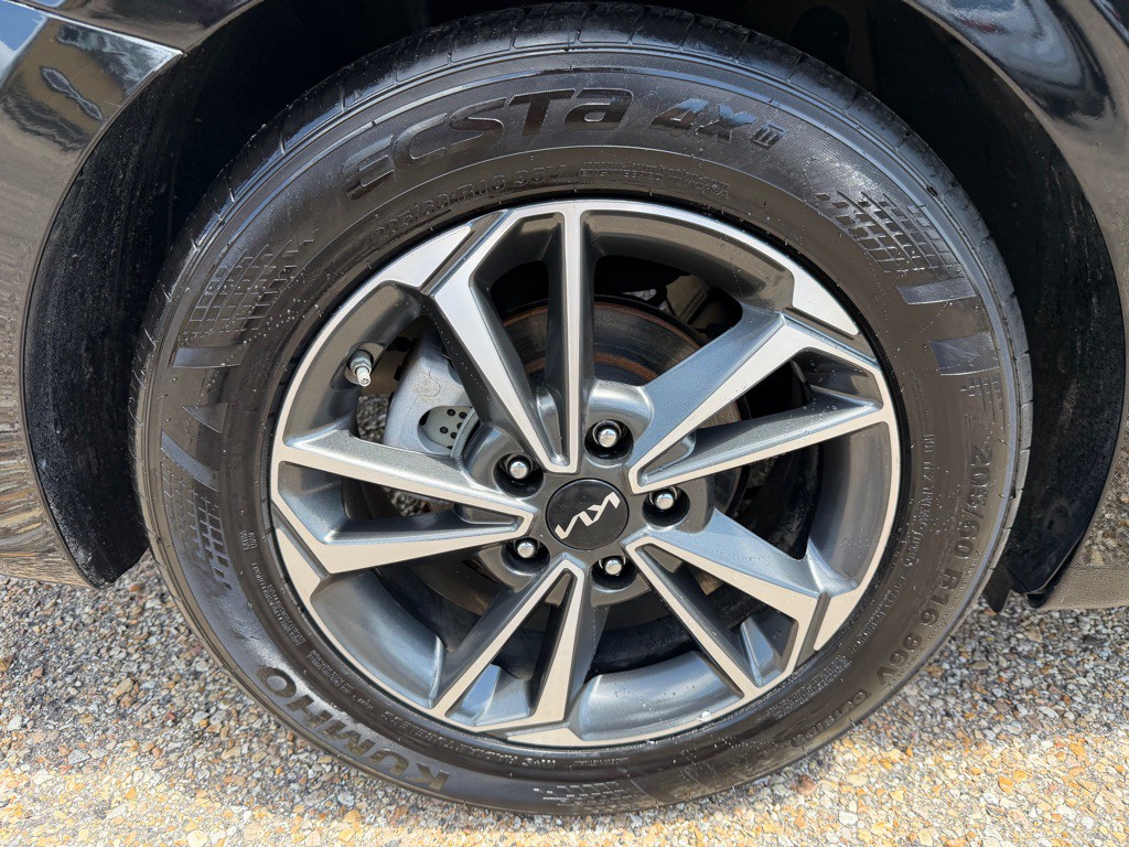 2023 Kia Forte Image 11