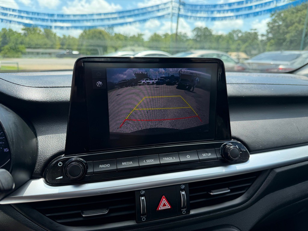 2023 Kia Forte Image 16