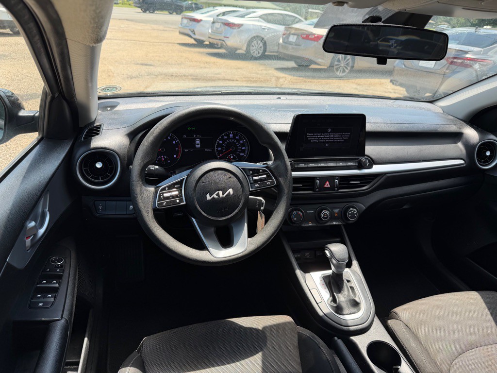 2023 Kia Forte Image 17