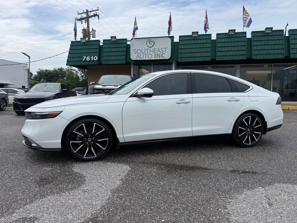 2023 Honda Accord Image 8