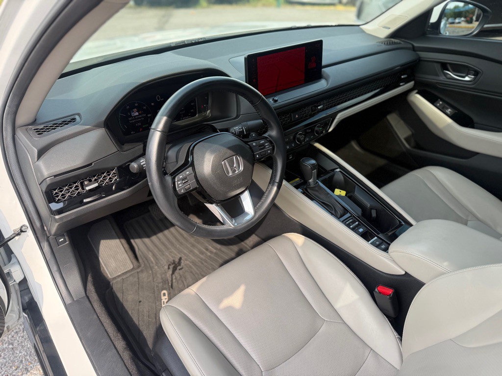 2023 Honda Accord Image 13