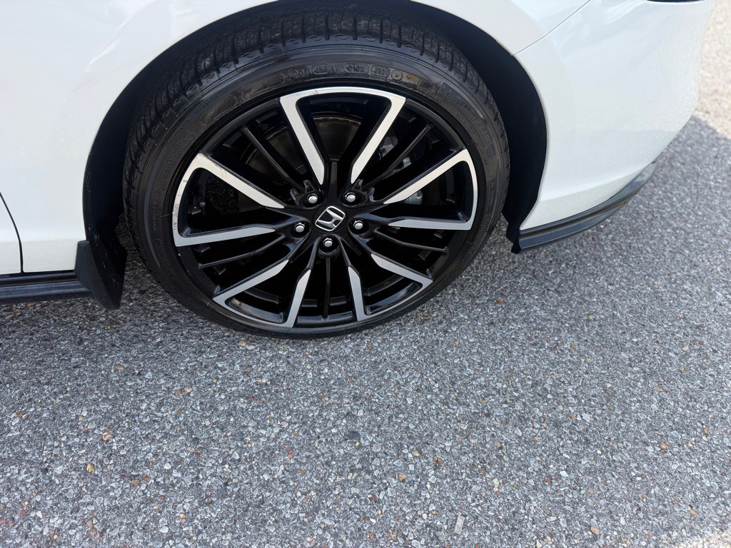 2023 Honda Accord Image 32
