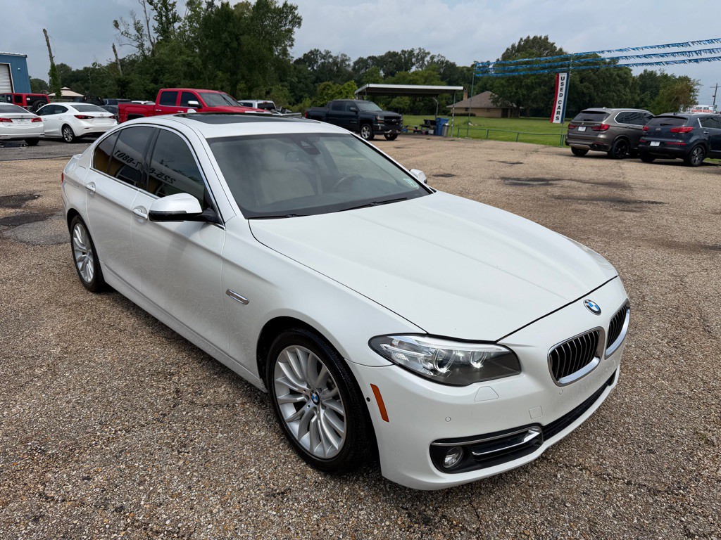 2016 BMW 5 Series Image 3