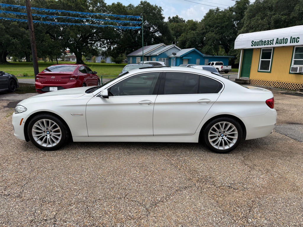 2016 BMW 5 Series Image 9
