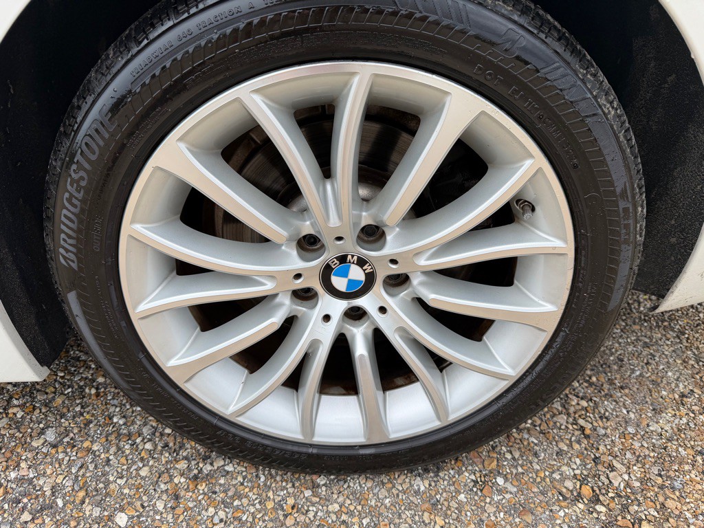 2016 BMW 5 Series Image 11