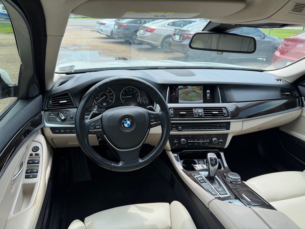 2016 BMW 5 Series Image 18