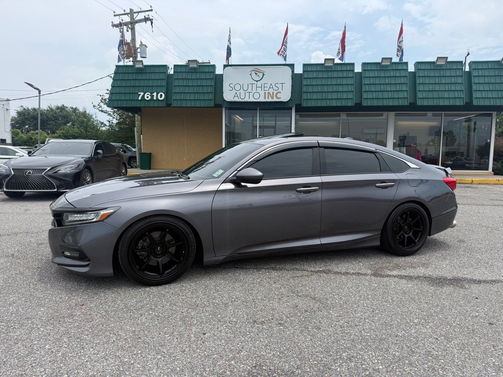 2018 Honda Accord Image 8