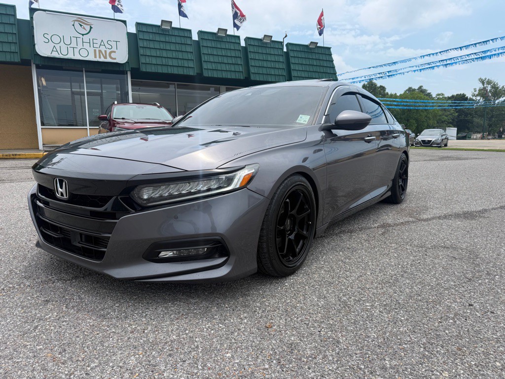 2018 Honda Accord Image 28