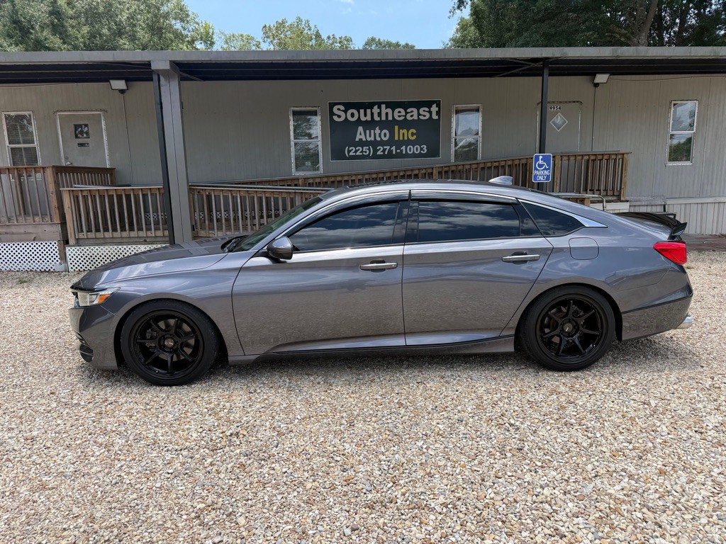 2018 Honda Accord Image 36