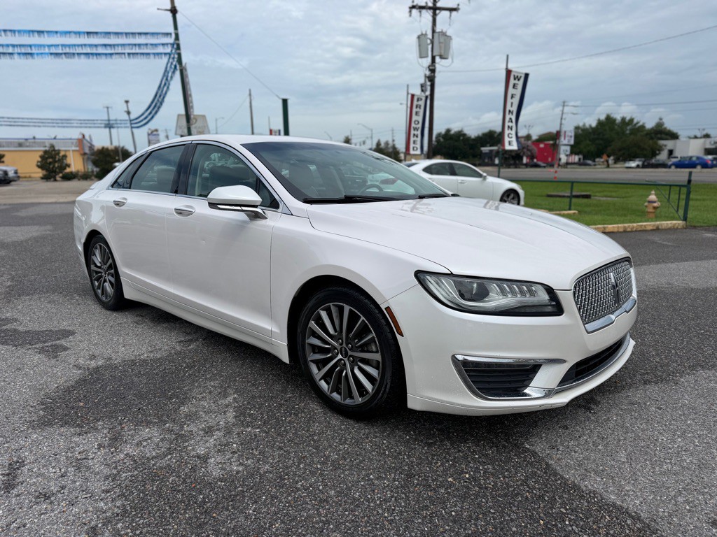 2018 Lincoln MKZ Image 3
