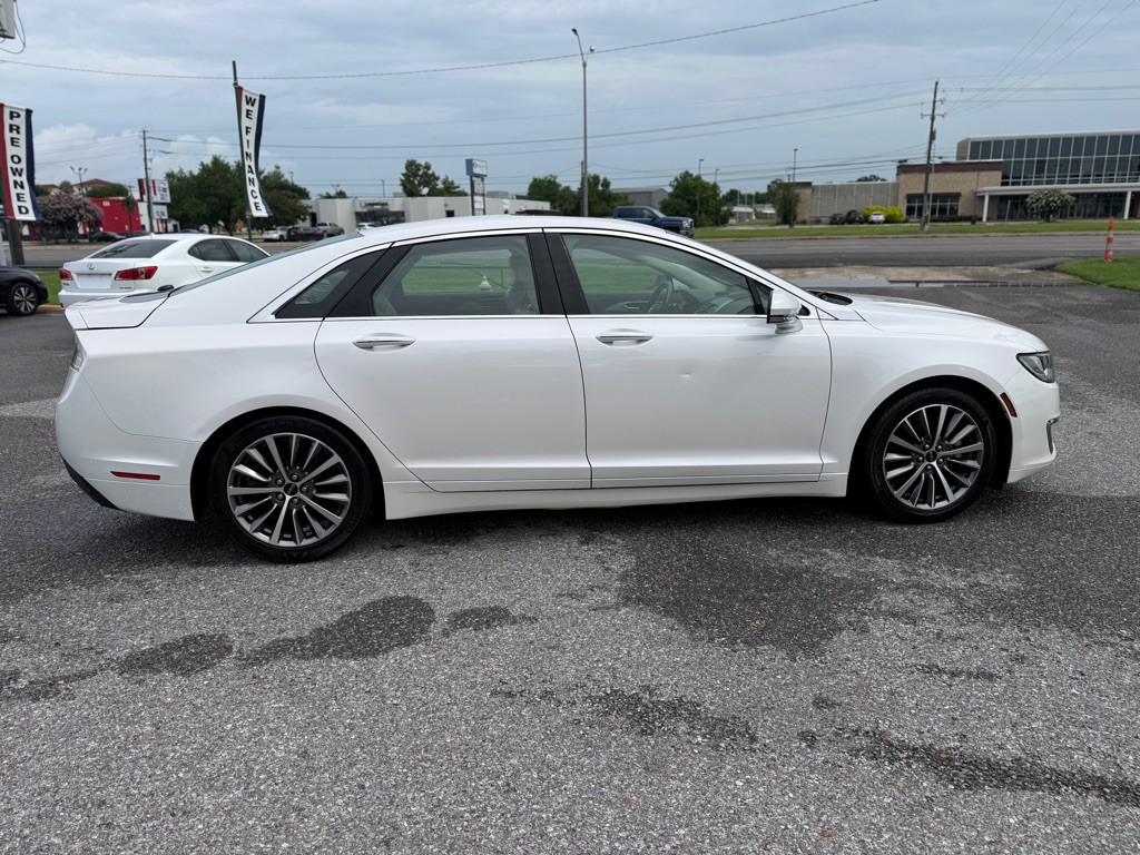 2018 Lincoln MKZ Image 4