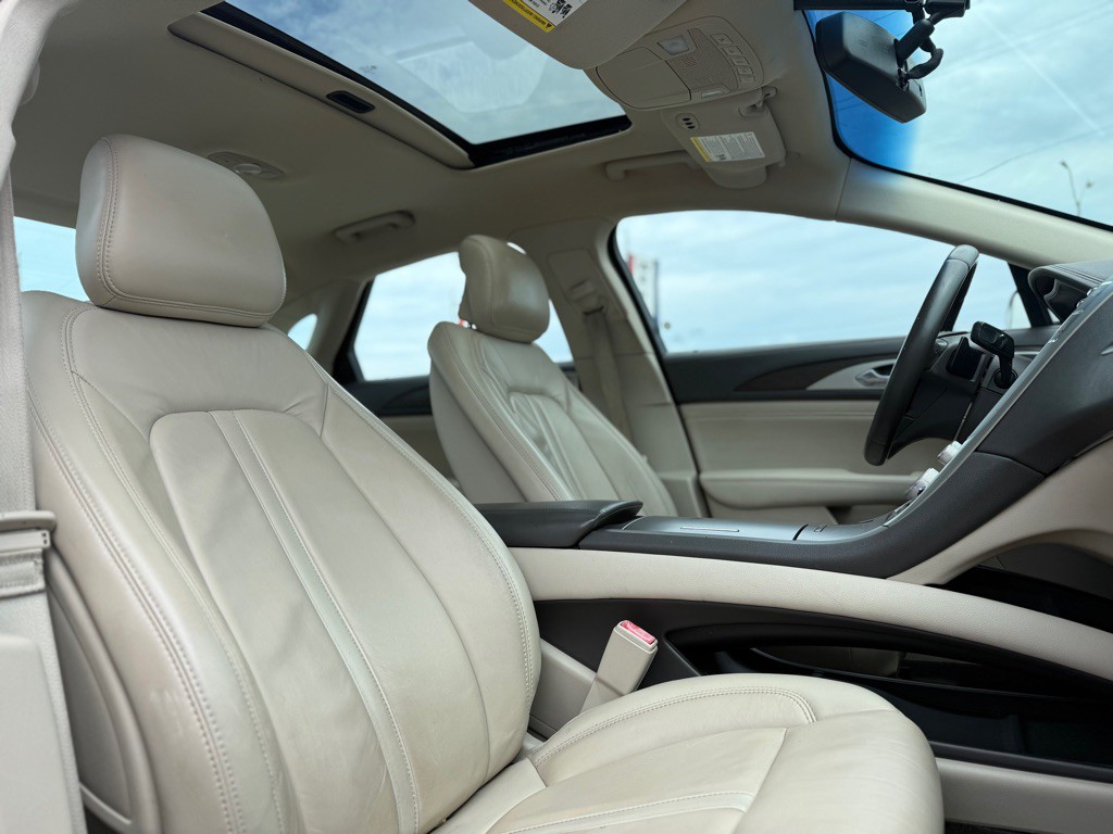 2018 Lincoln MKZ Image 12