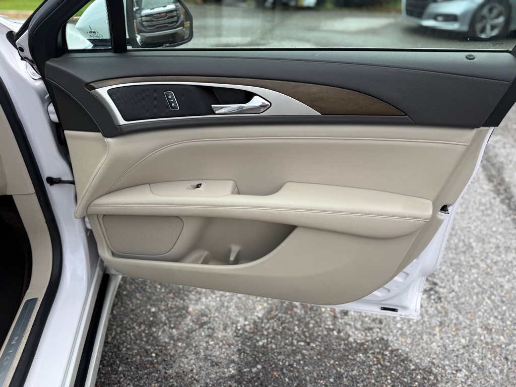 2018 Lincoln MKZ Image 15