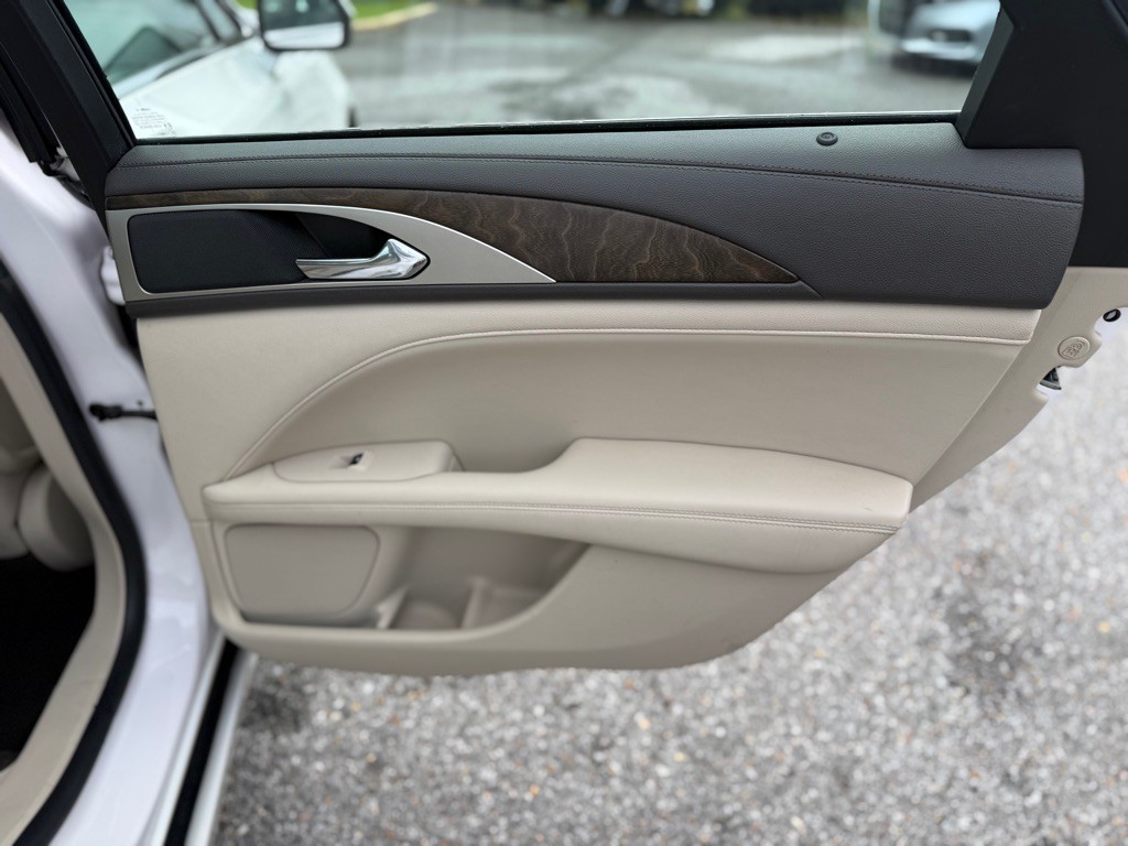 2018 Lincoln MKZ Image 16