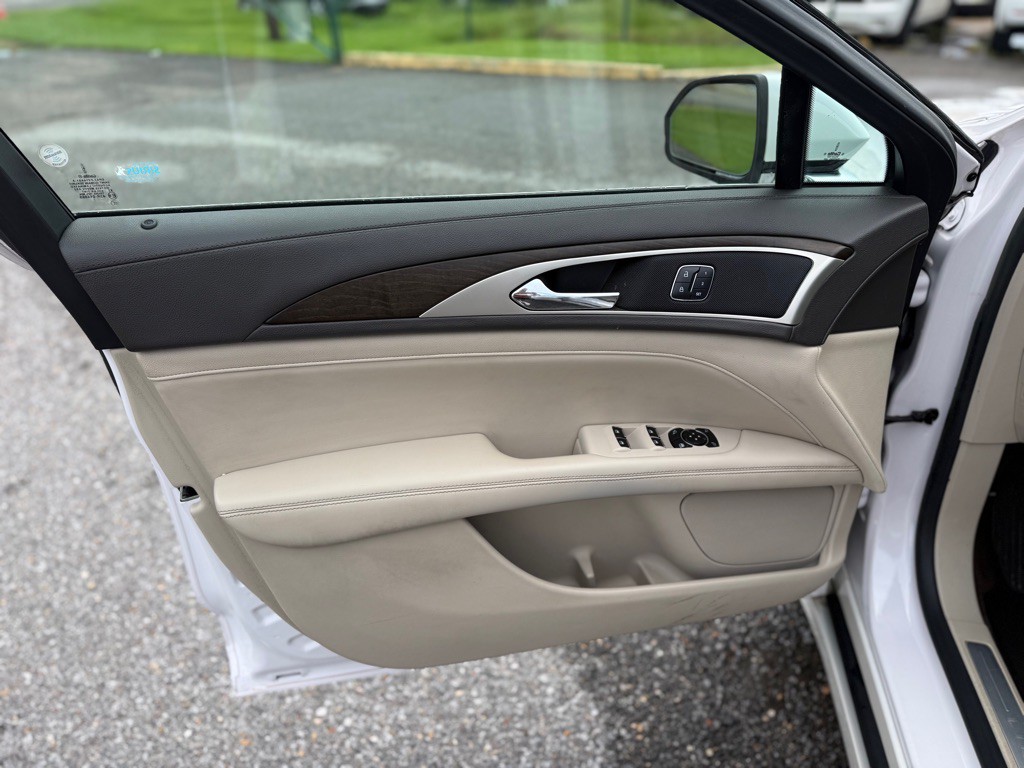 2018 Lincoln MKZ Image 18