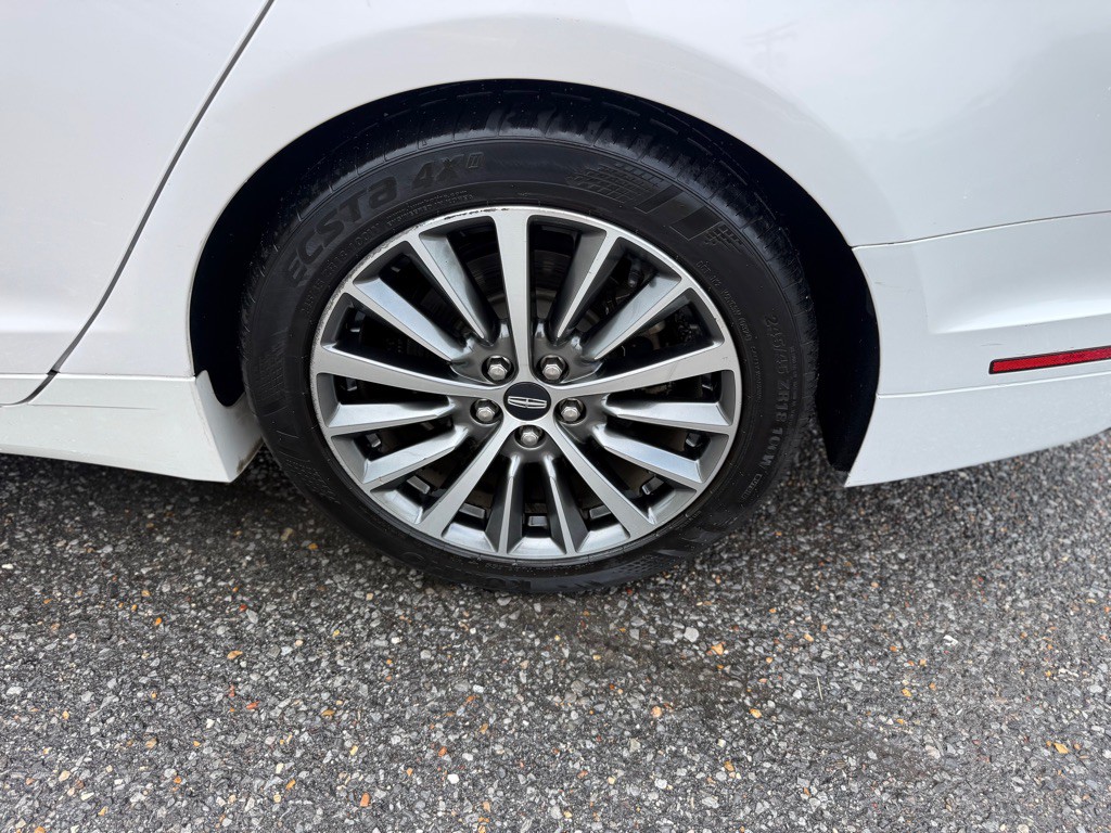 2018 Lincoln MKZ Image 25
