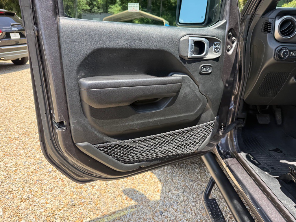 2020 Jeep Wrangler Unlimited Image 24