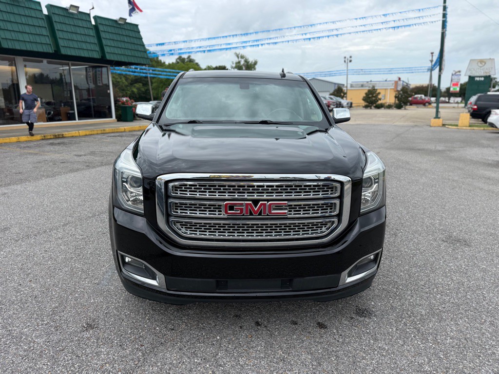 2018 GMC Yukon Image 2