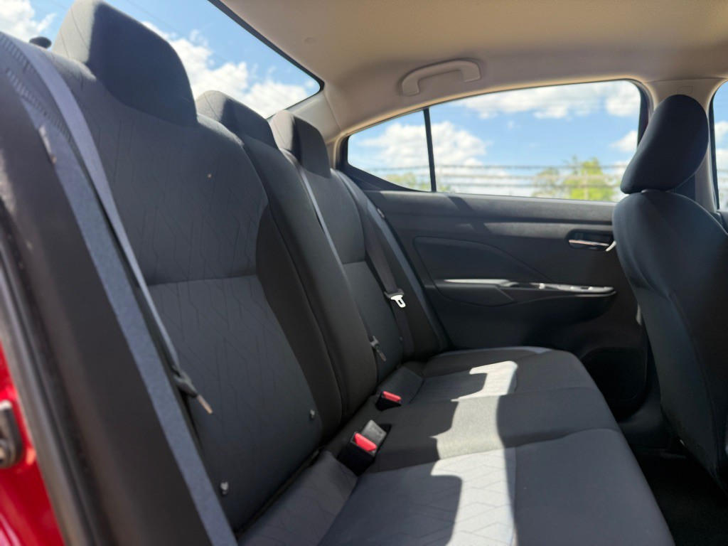 2023 Nissan Versa Image 13