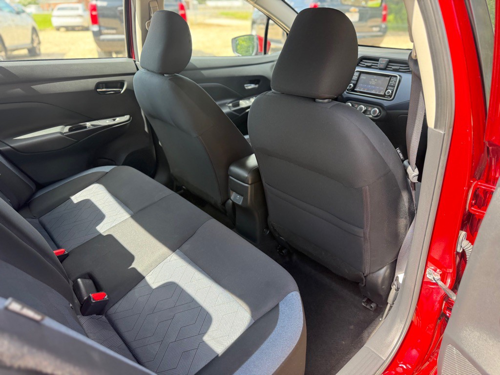 2023 Nissan Versa Image 14