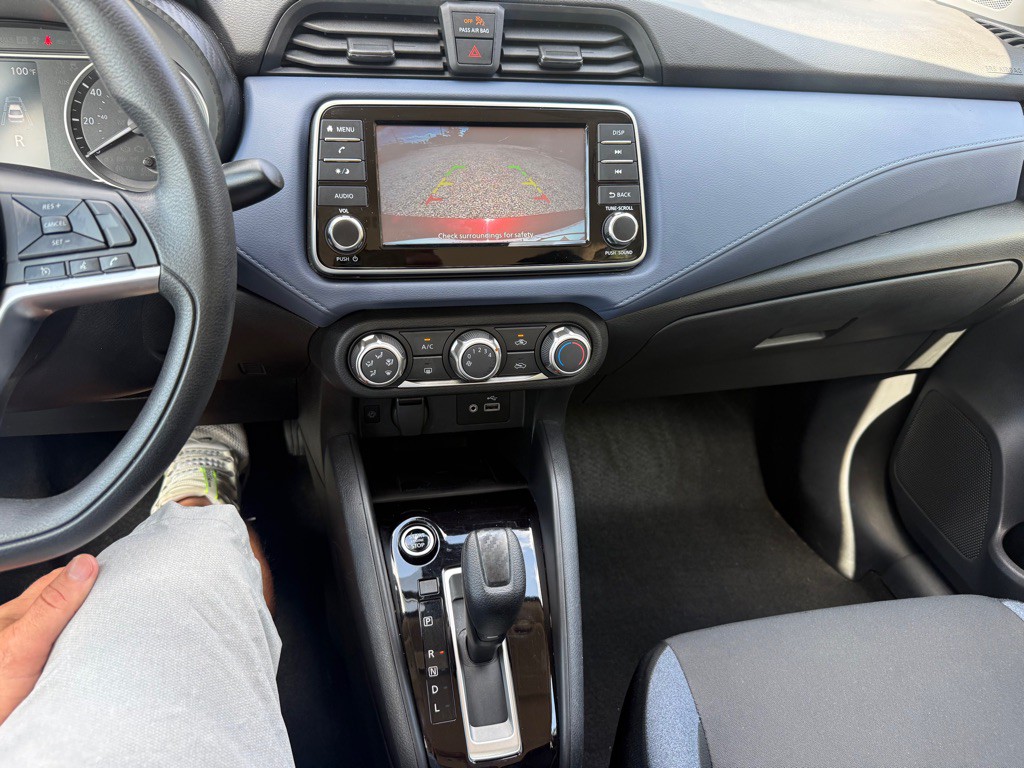 2023 Nissan Versa Image 17