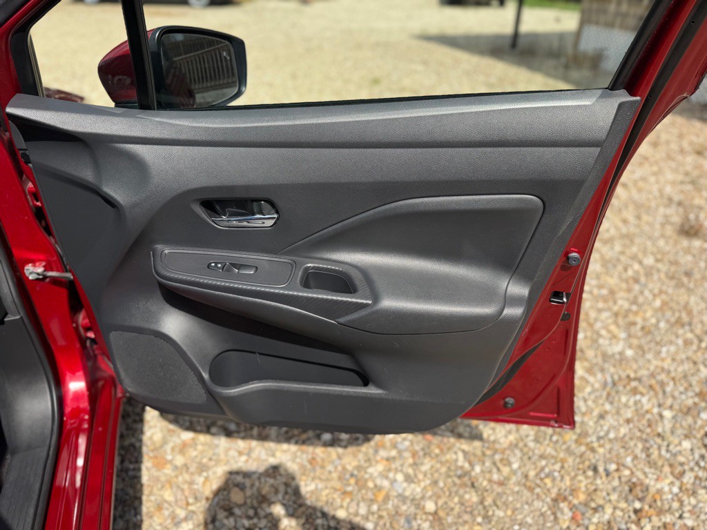 2023 Nissan Versa Image 19