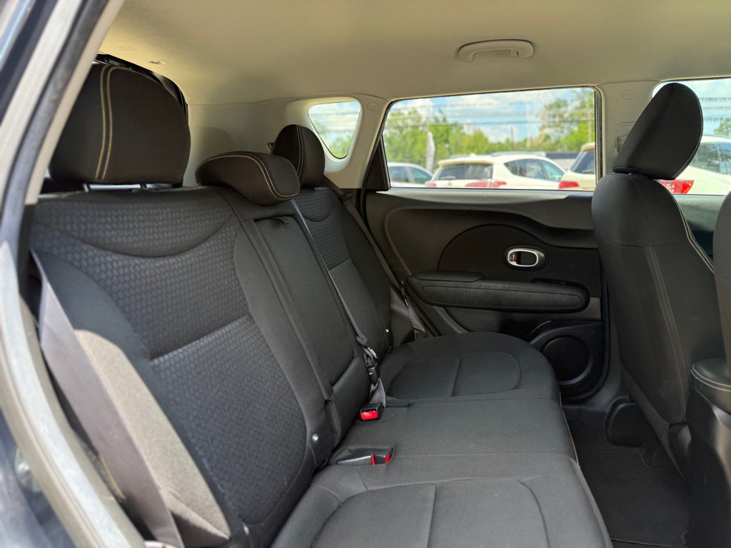 2014 Kia Soul Image 16