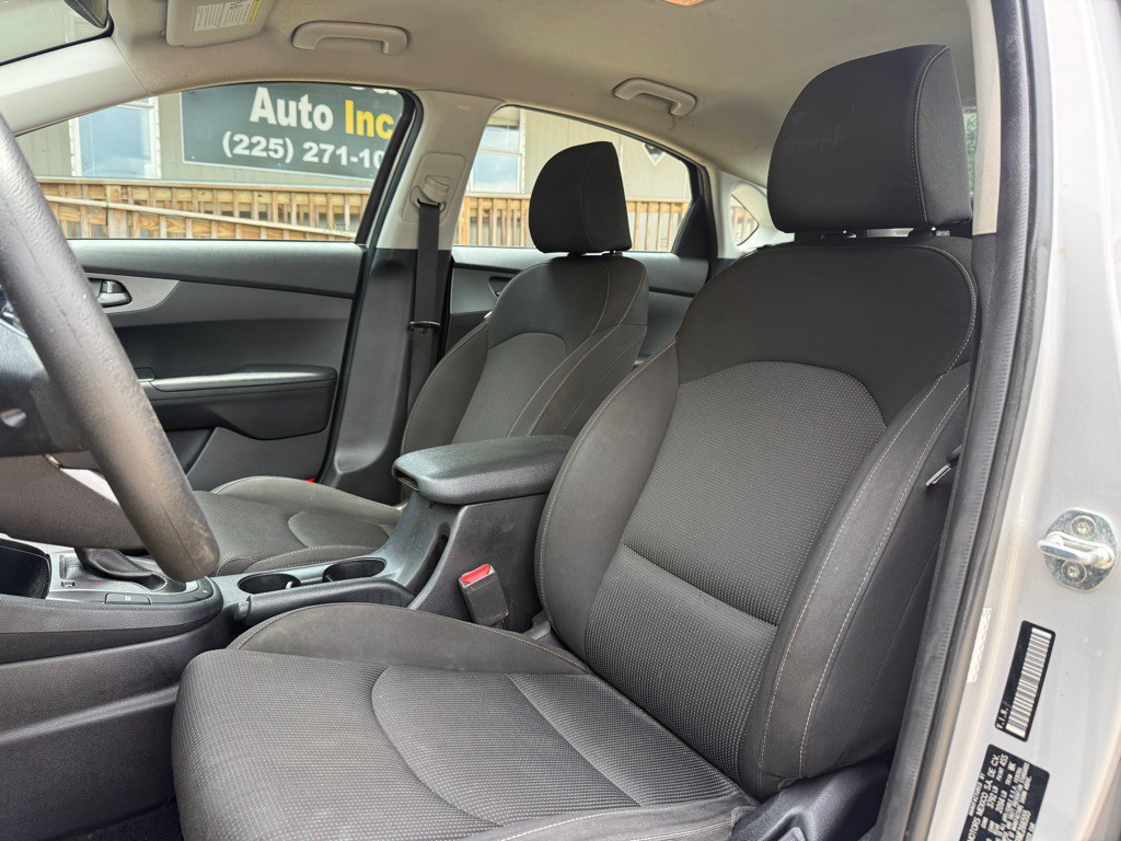 2021 Kia Forte Image 9