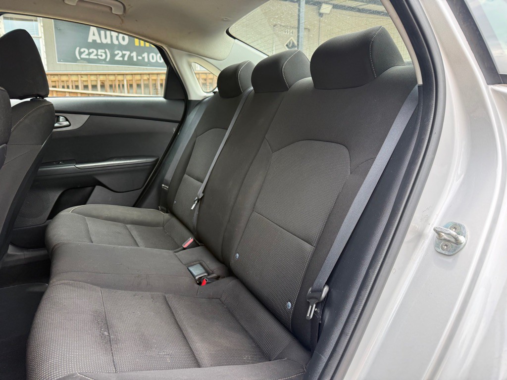 2021 Kia Forte Image 11