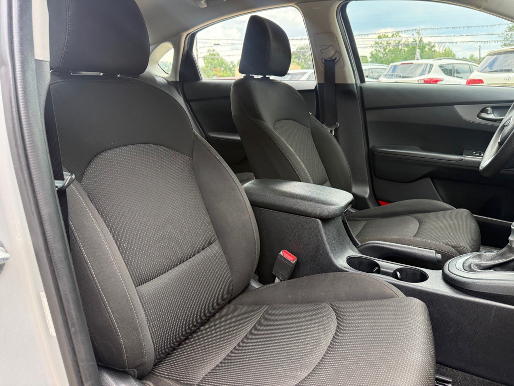2021 Kia Forte Image 13