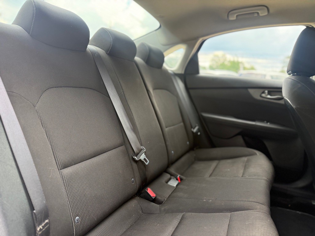 2021 Kia Forte Image 15