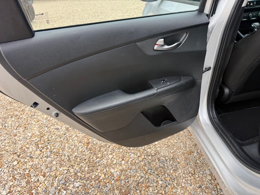 2021 Kia Forte Image 22