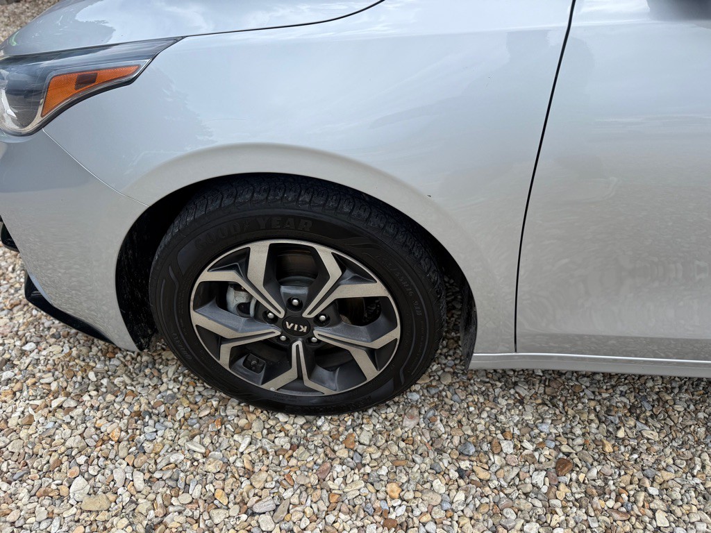 2021 Kia Forte Image 24