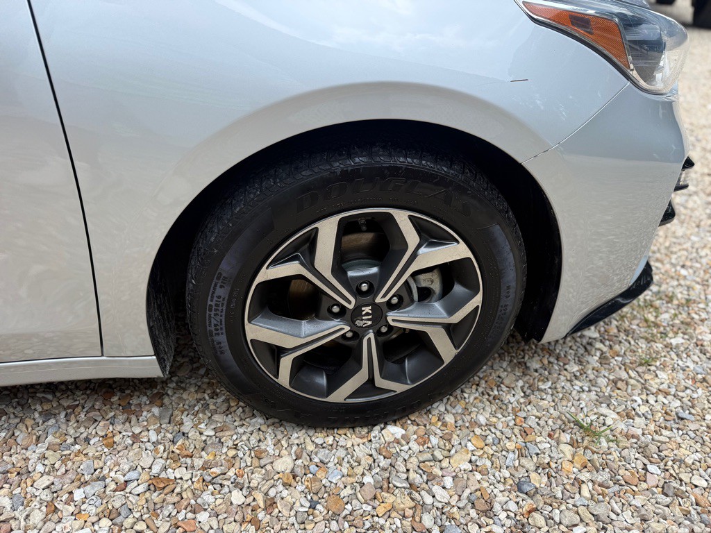 2021 Kia Forte Image 25