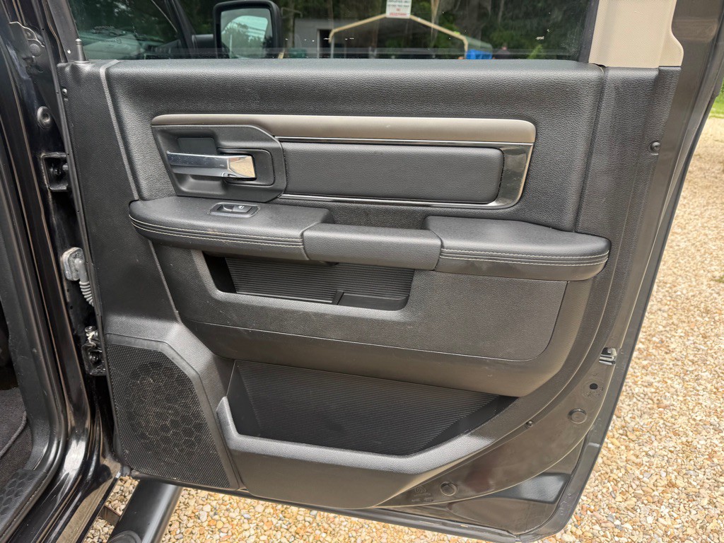 2017 RAM 1500 Image 18