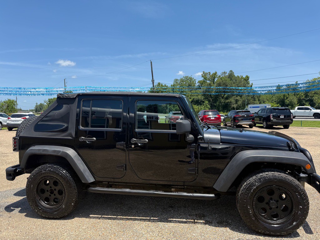 2012 Jeep Wrangler Unlimited Image 4