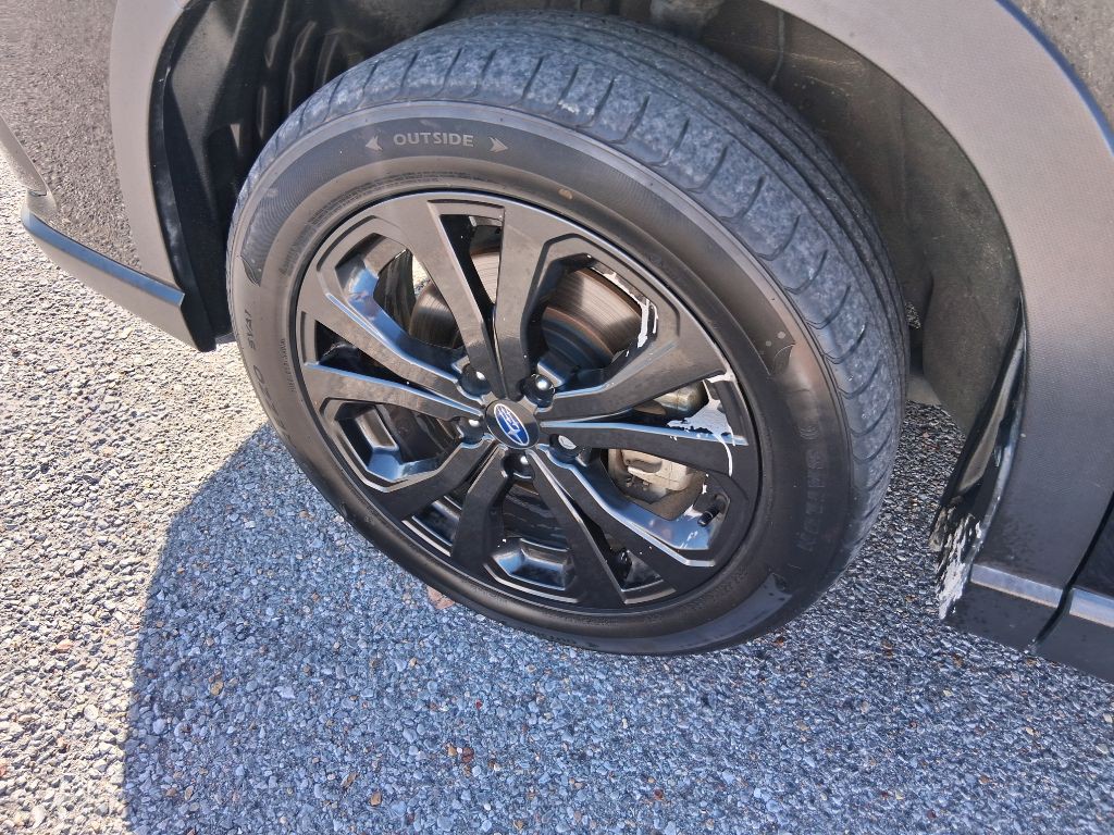 2023 Subaru Forester Image 9