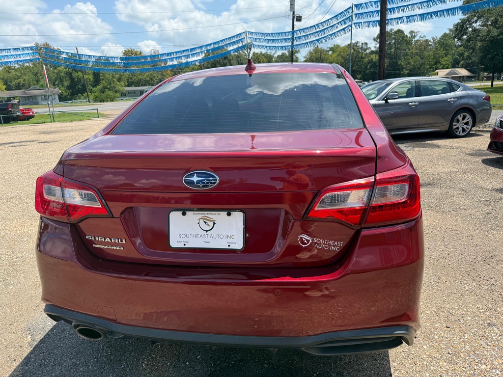 2018 Subaru Legacy Image 7
