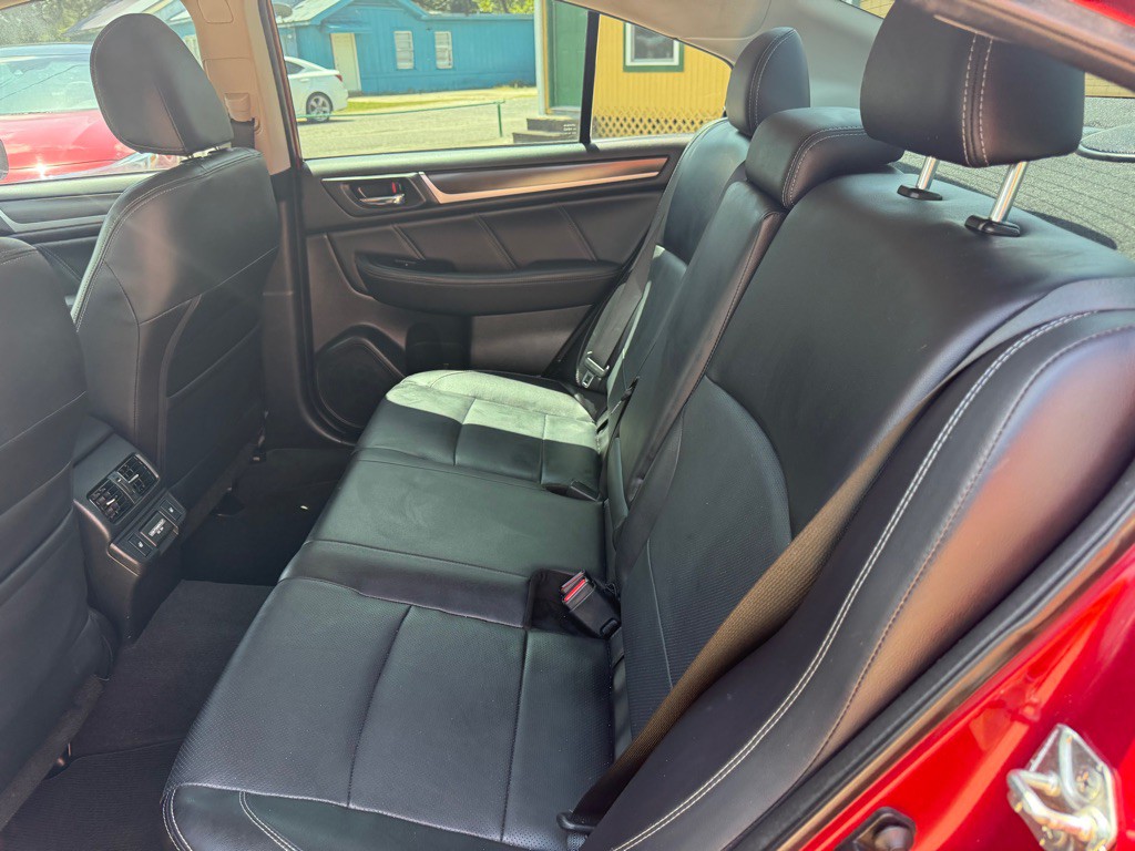 2018 Subaru Legacy Image 9